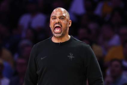 Houston Rockets Announce Signing of 154-Game Starter Late in Free Agency