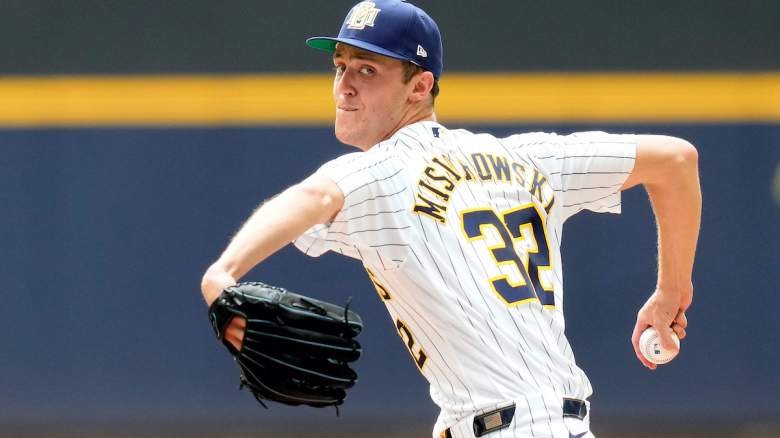 Jacob Misiorowski #32 of the Milwaukee Brewers throws a pitch