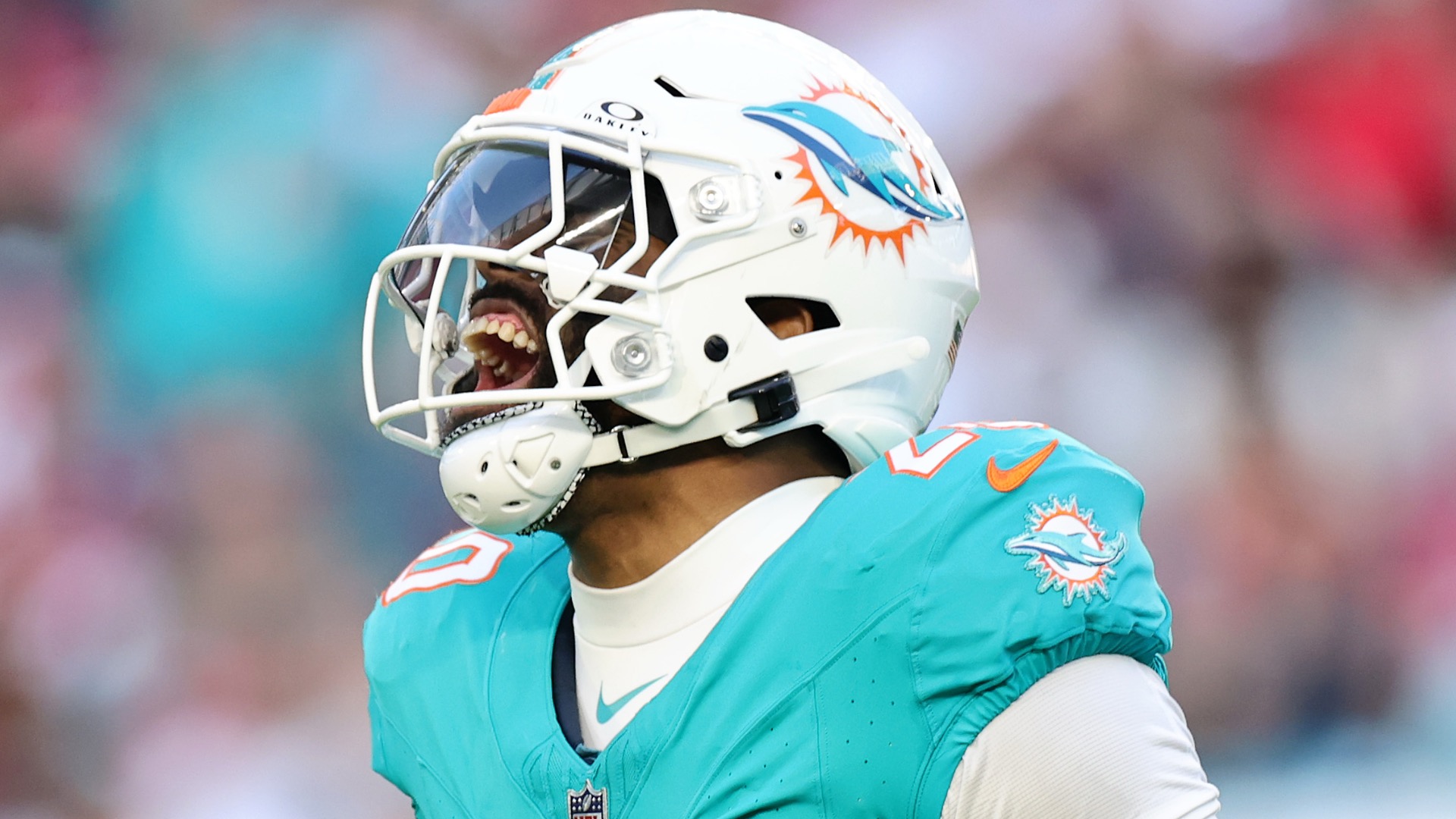jordyn-brooks-miami-dolphins.jpg?quality=65&strip=all
