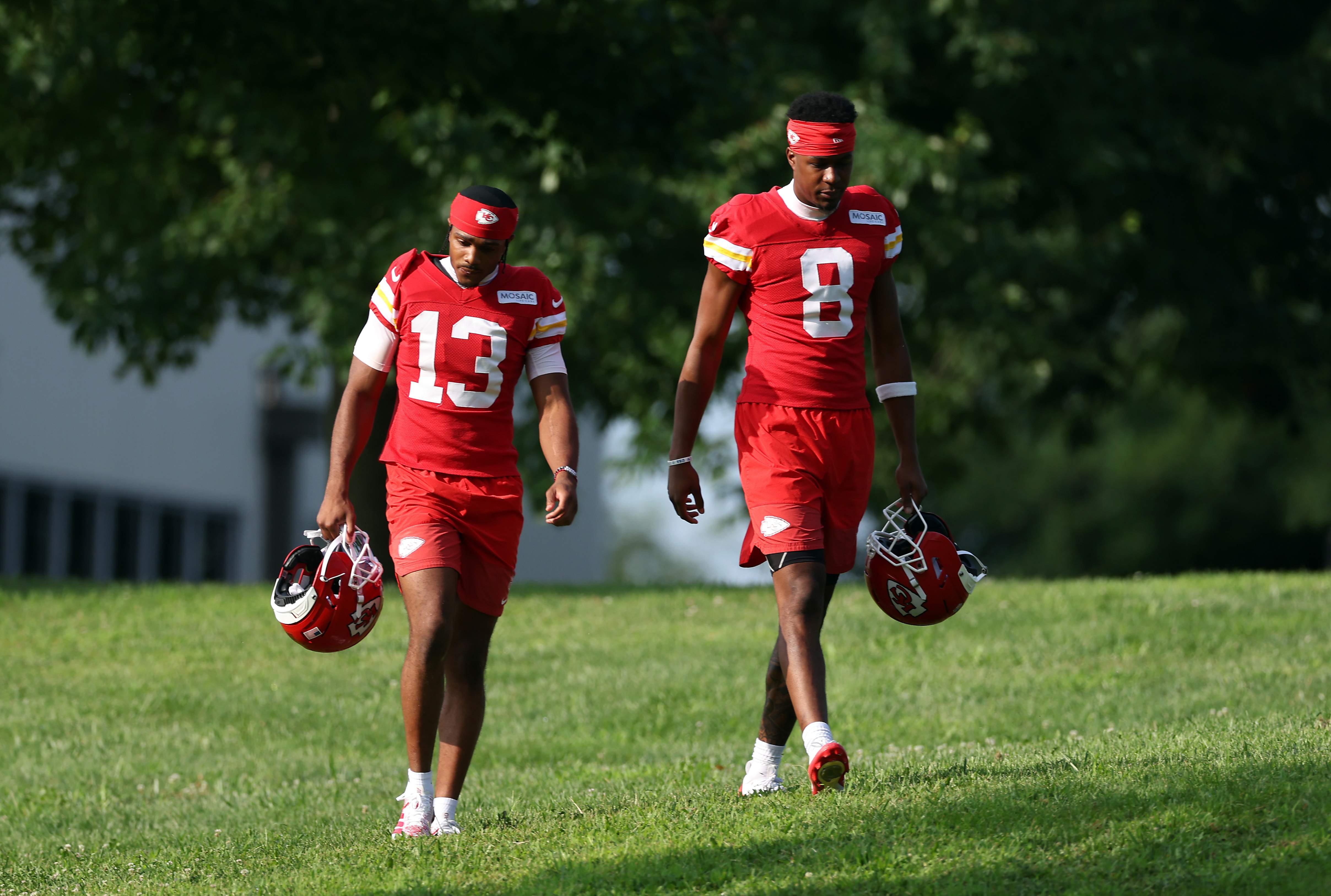 Chiefs rookie WRs Cyrus Allen and Jeff Caldwell reunite in the NFL after being teammates in college at Cincinnati last season