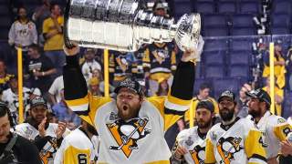 Maple Leafs Risk Nick Robertson Turning into Phil Kessel