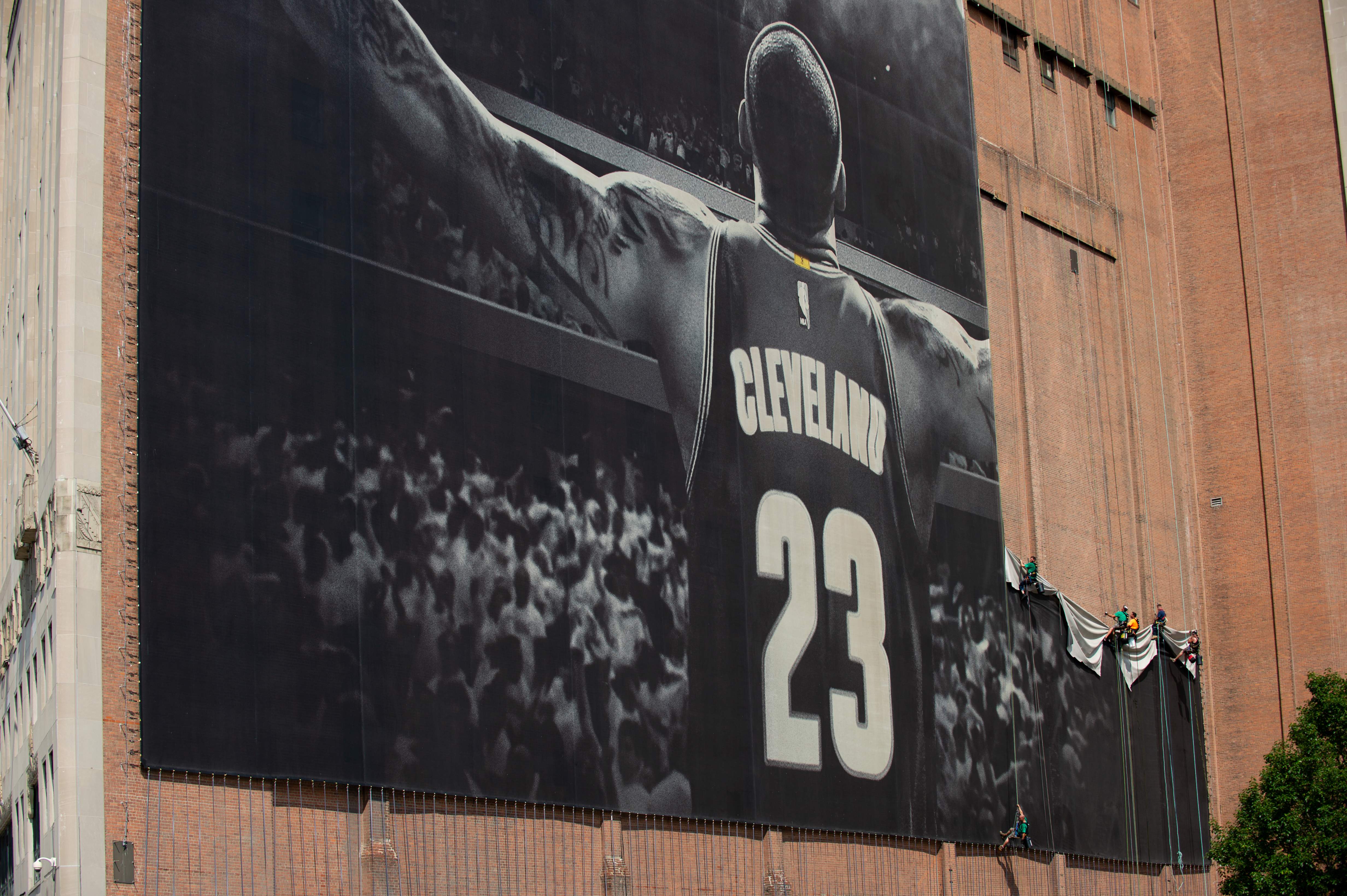 LeBron James Banner Removed From Outside Cleveland Cavaliers' Quicken Loans Arena