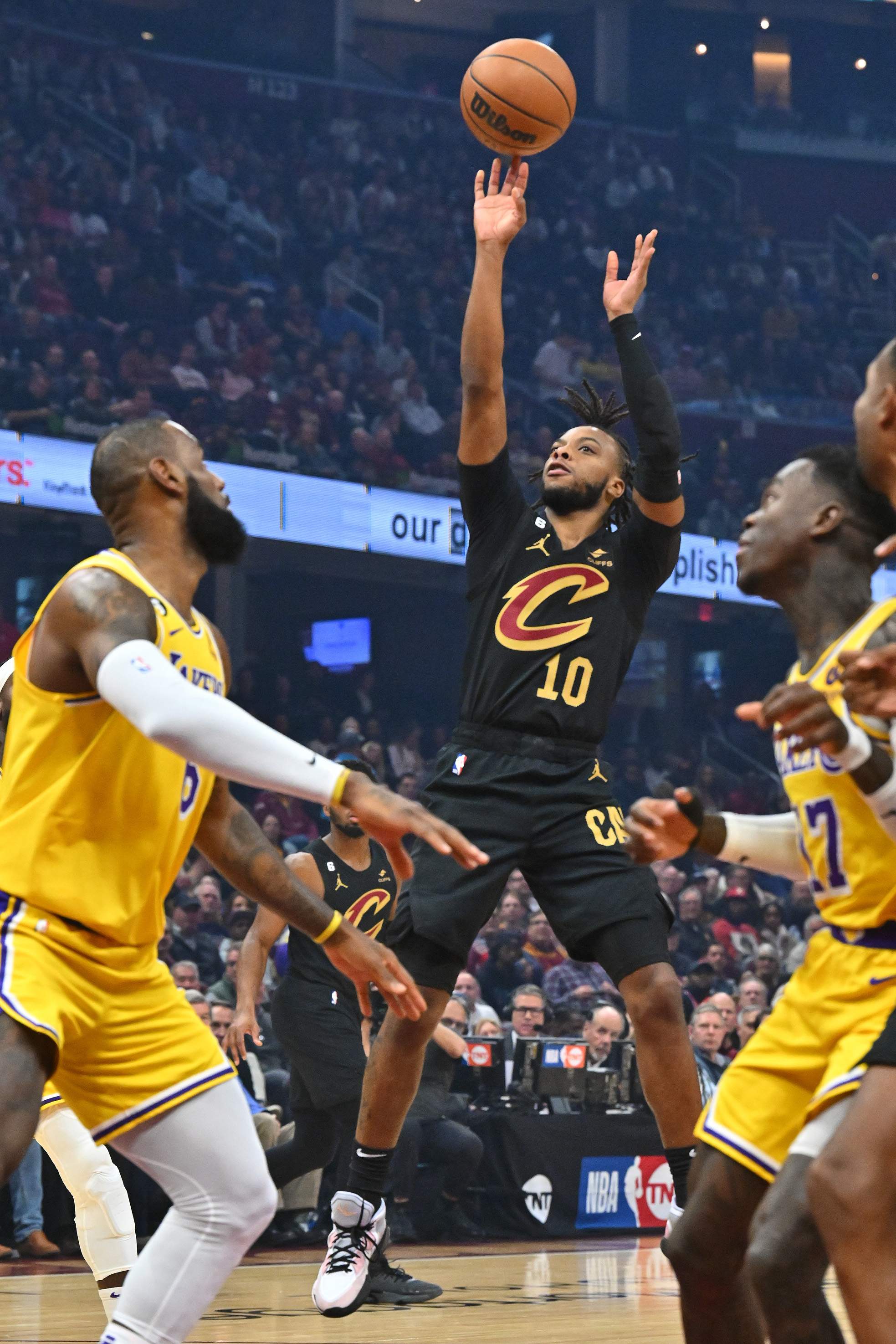 Los Angeles Lakers v Cleveland Cavaliers