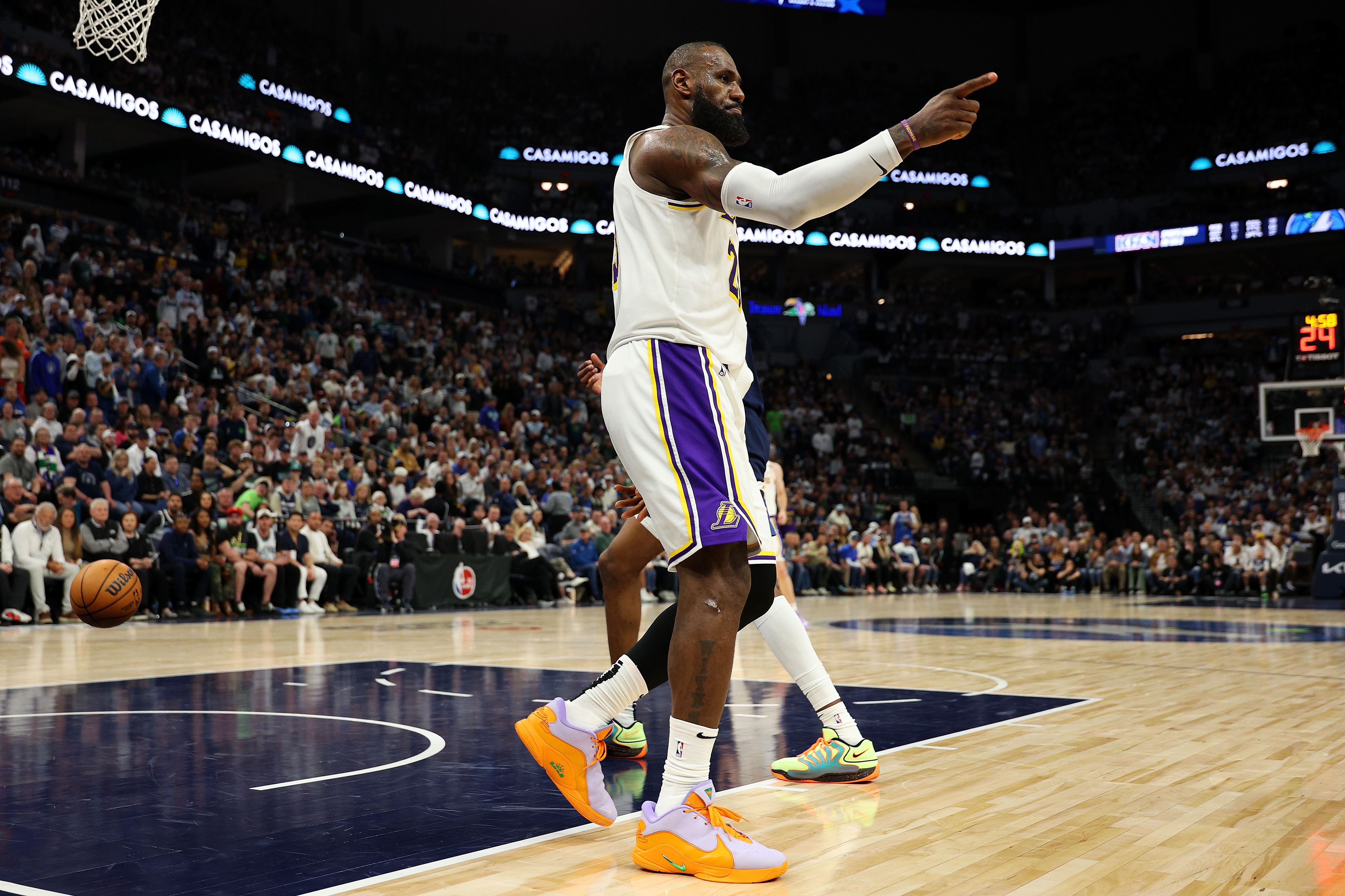 Timberwolves Receive Hopeful LeBron James Update After Latest Insider