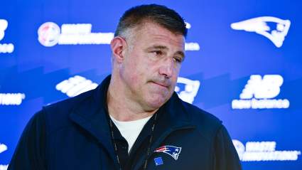 Patriots’ Mike Vrabel Gives Short Response on Dianna Russini Report