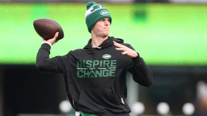 Jets Predicted to Cut 2 Quarterbacks Amid Training Camp