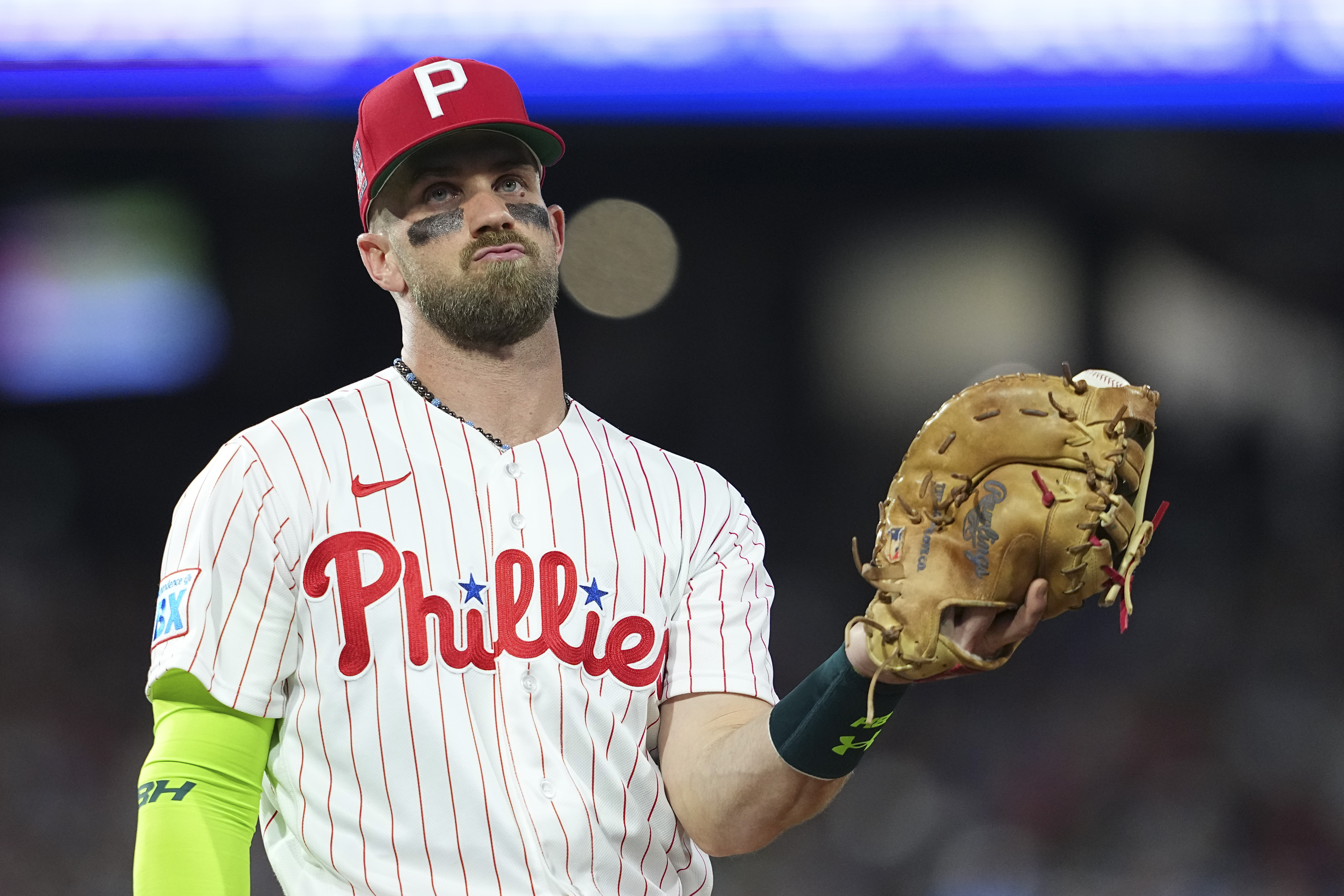 Philadelphia Phillies first baseman Bryce Harper's comments about the trade deadline stirs up trade rumors.