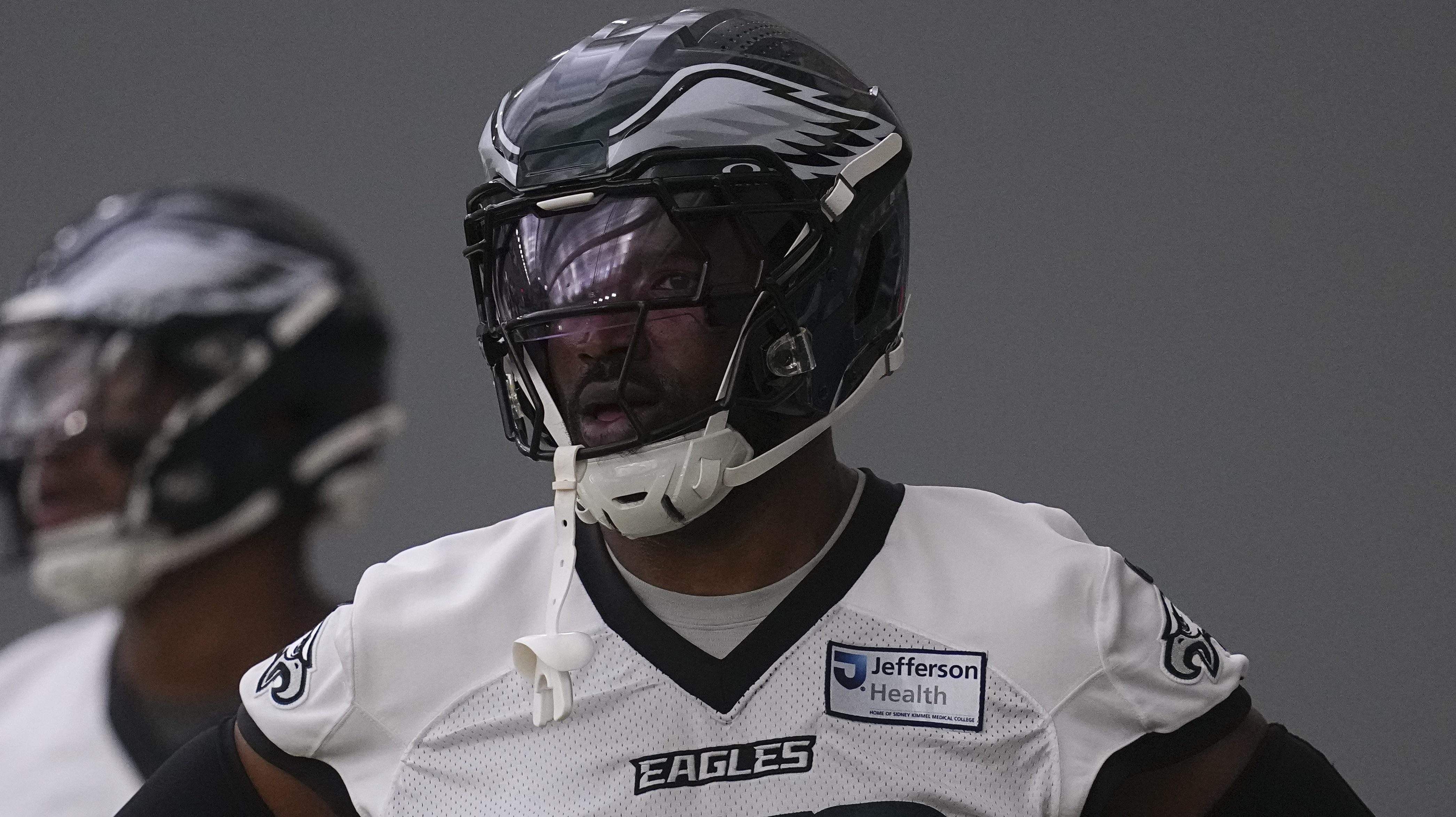 Eagles Share Bad Injury News on $98 Million Pro Bowler