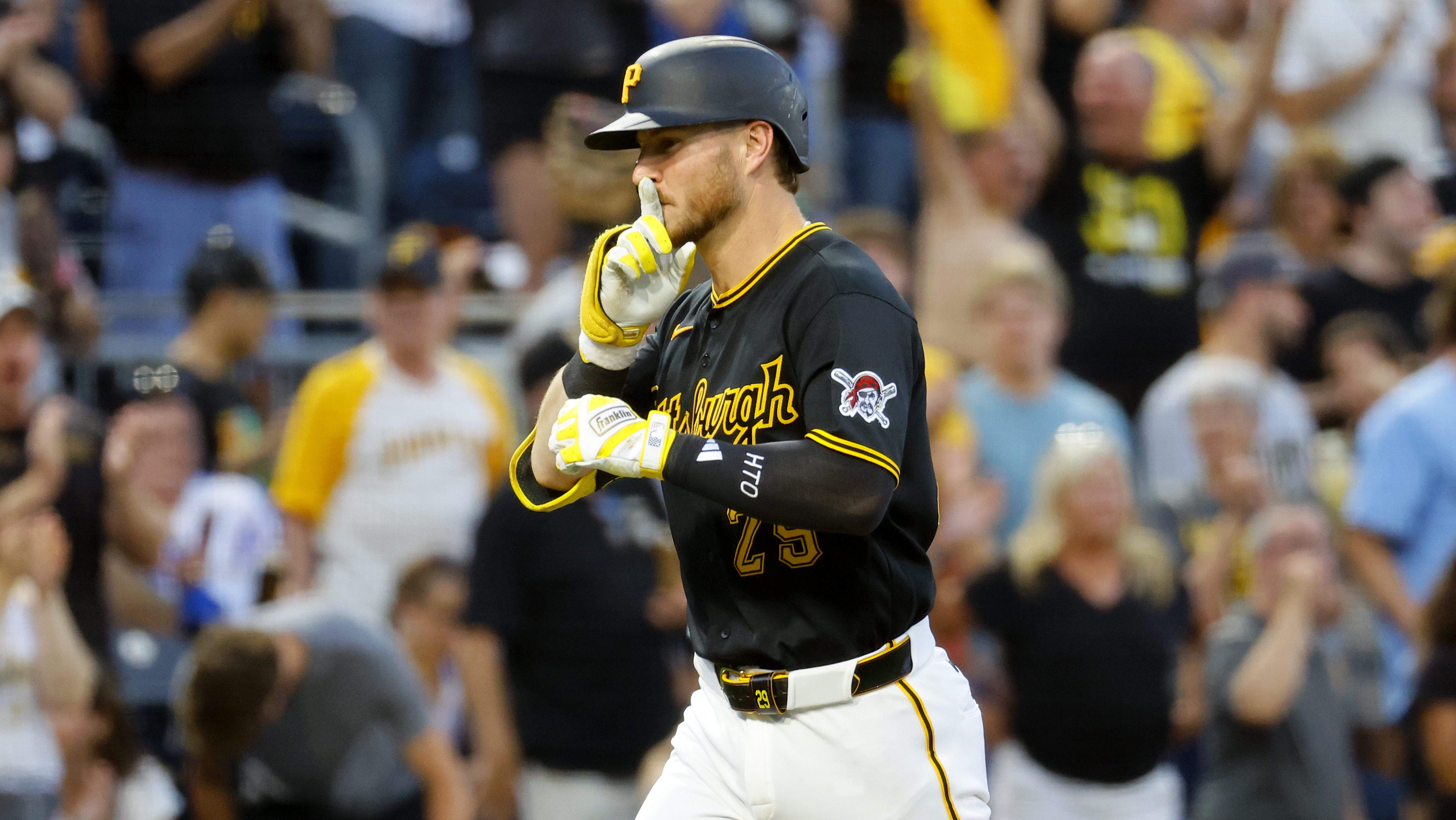 Pirates slugger Ryan O’Hearn enjoys historic night vs. Braves, details inside.