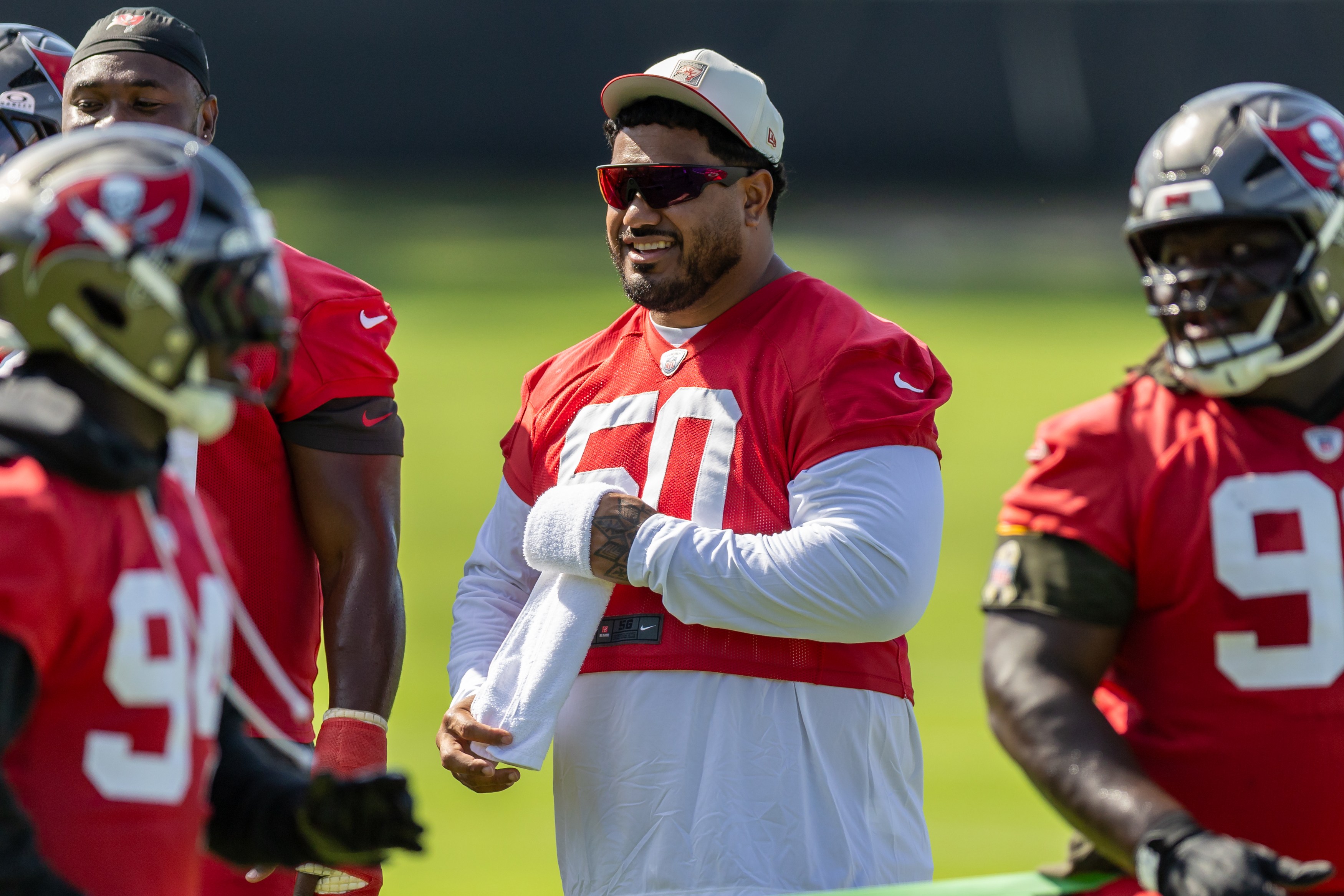 Vita Vea Trade Odds: 49ers Named Top Favorite to Land Pro Bowl DT