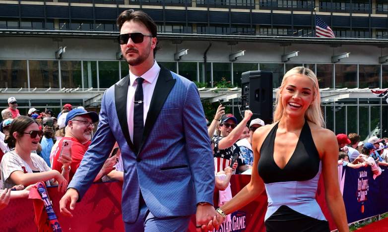 Pittsburgh Pirates pitcher Paul Skenes and social media influencer Livvy Dunne discuss their relationship before fame. 