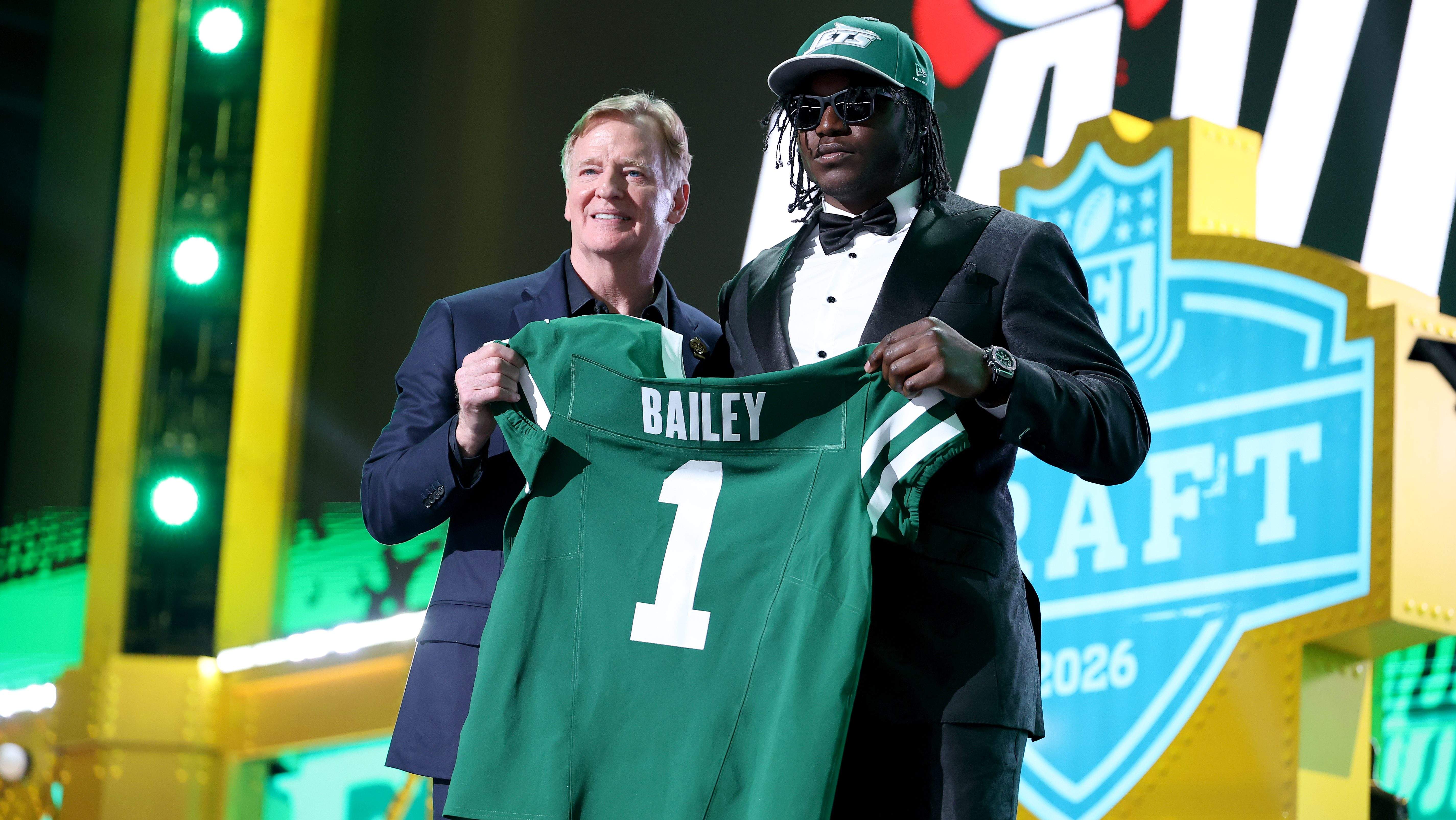 2026-nfl-draft-round-one-pittsburgh-pennsylvania-april-23-david-e1787950009430.jpg?quality=65&strip=all