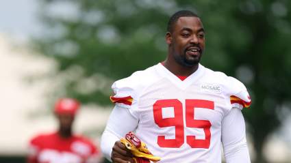Chiefs Legend Chris Jones Earns Strong Endorsement From Hall of Famer Ahead of 2026 Season