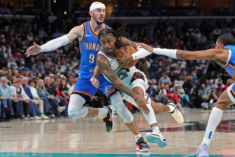 Ja Morant drives on Oklahoma City Thunder