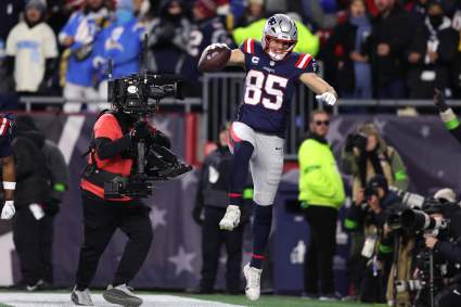 Patriots Extend TE Hunter Henry: What it Means for New England?