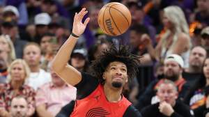Shaedon Sharpe #17 of the Portland Trail Blazers