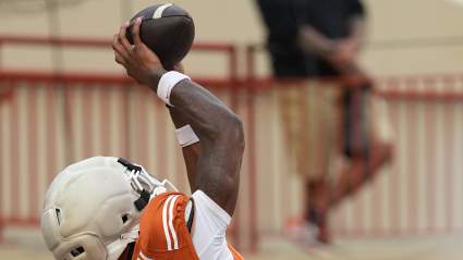 Raiders Predicted to Fill Biggest Need With 6-Foot-3 Phenom