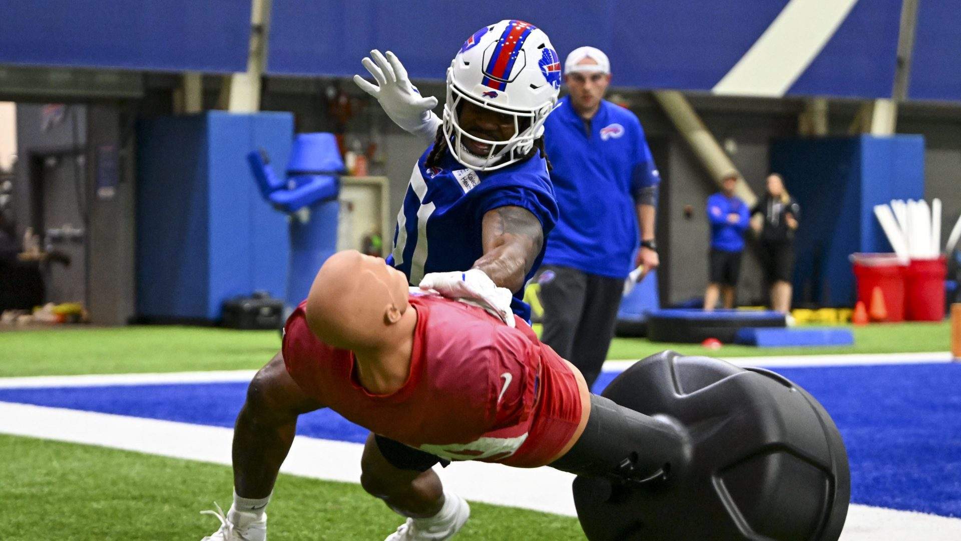 Buffalo Bills pass rusher Mike Danna.
