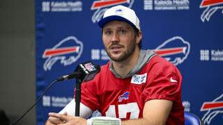 Josh Allen Heaps Praise on Bills’ 7-Year Veteran Player on Roster Bubble