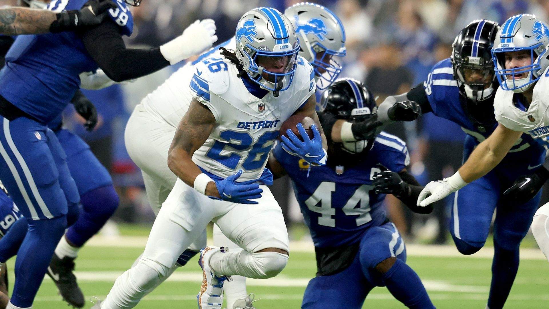 Lions-vs-Colts.jpg?quality=65&strip=all