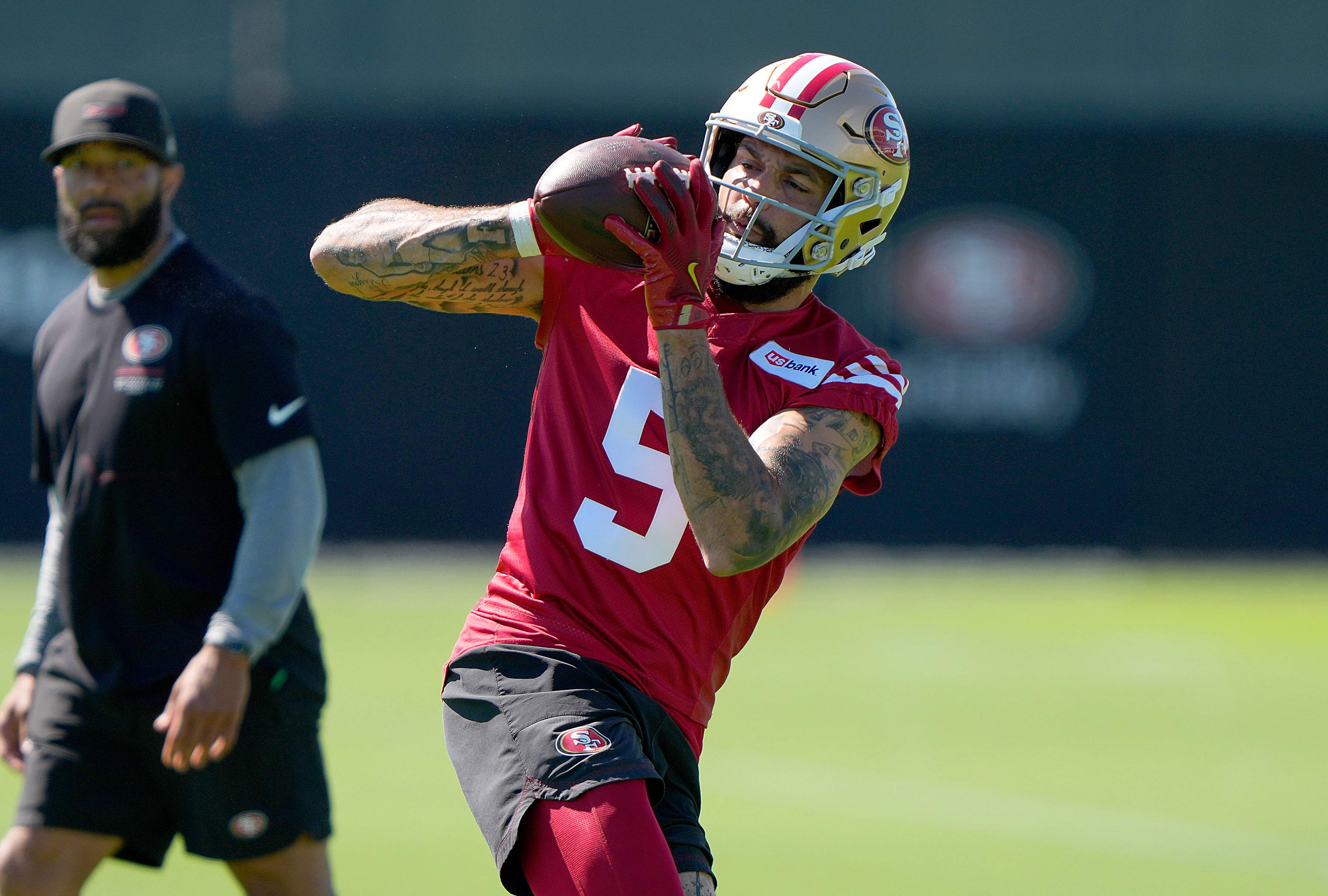 49ers Star Mike Evans Reveals True Feelings About Brock Purdy