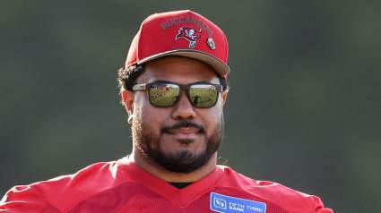 Bears Insider Sends Message on Potential Trade for Bucs’ Vita Vea