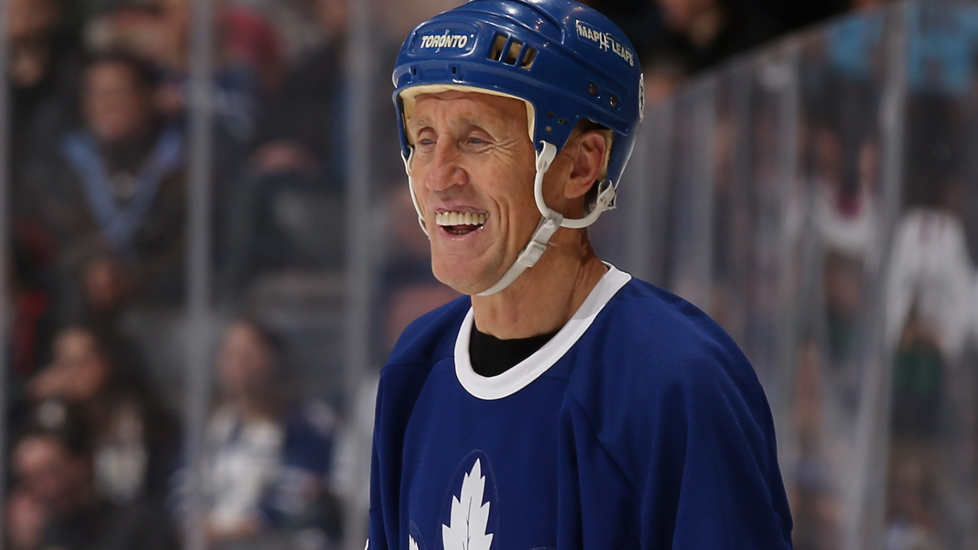 Wendel-Clark-Praises-Ex-Maple-Leafs-Teammate-Borje-Salming.png