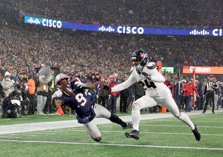 AFC Divisional Playoffs: Houston Texans v New England Patriots