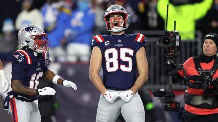 Patriots’ Hunter Henry Credits Future Hall of Famer for ‘Opening His Eyes as a Player’