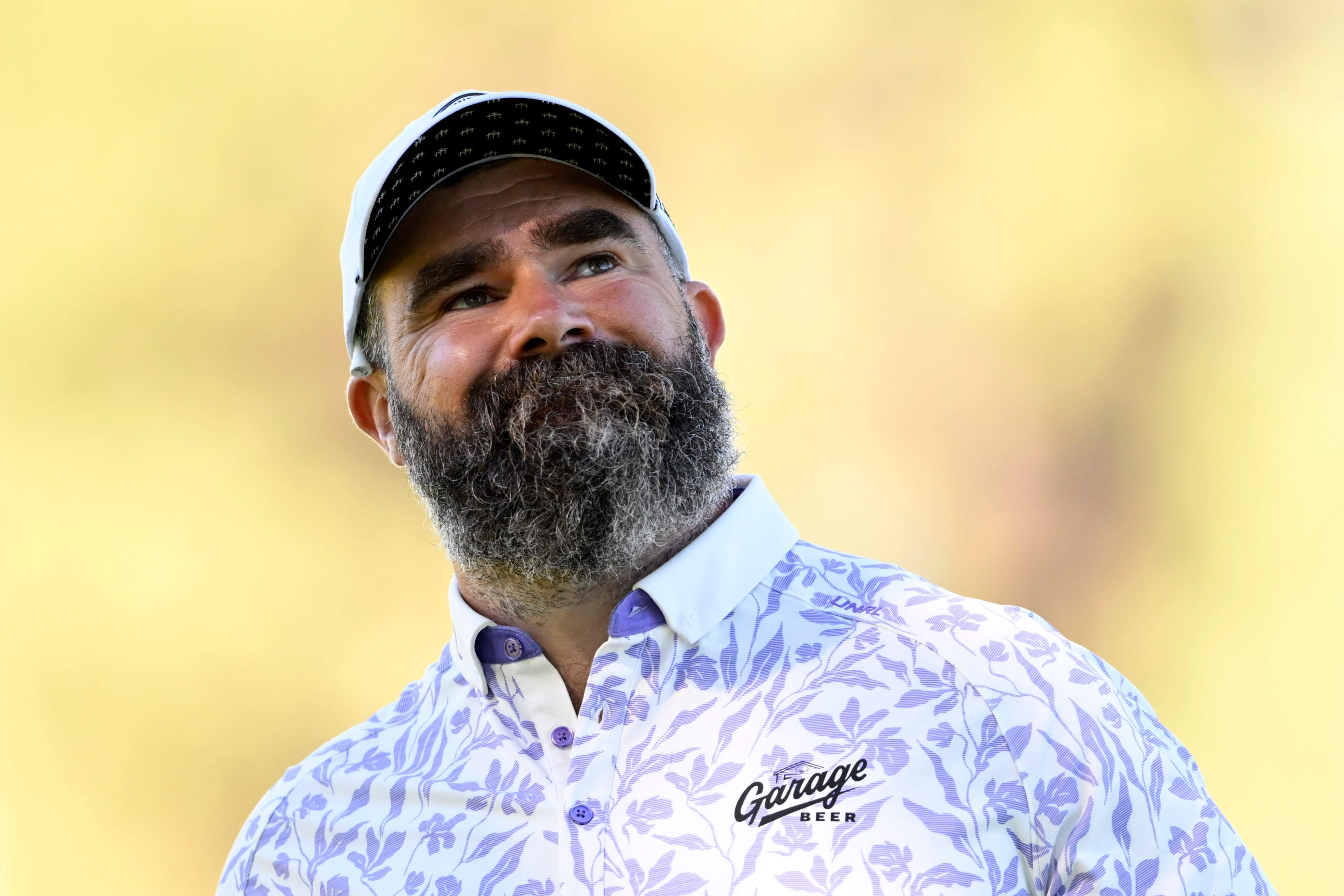 Former Eagles C Jason Kelce joined his brother Travis for Chiefs practice on Wednesday.