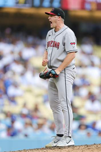 Arizona Diamondbacks v Los Angeles Dodgers