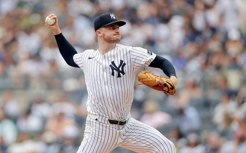Athletics v New York Yankees
