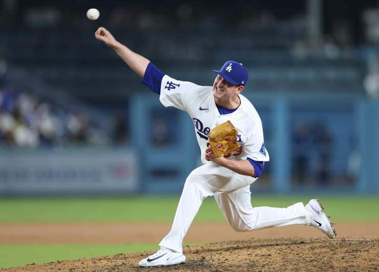 Atlanta Braves v Los Angeles Dodgers