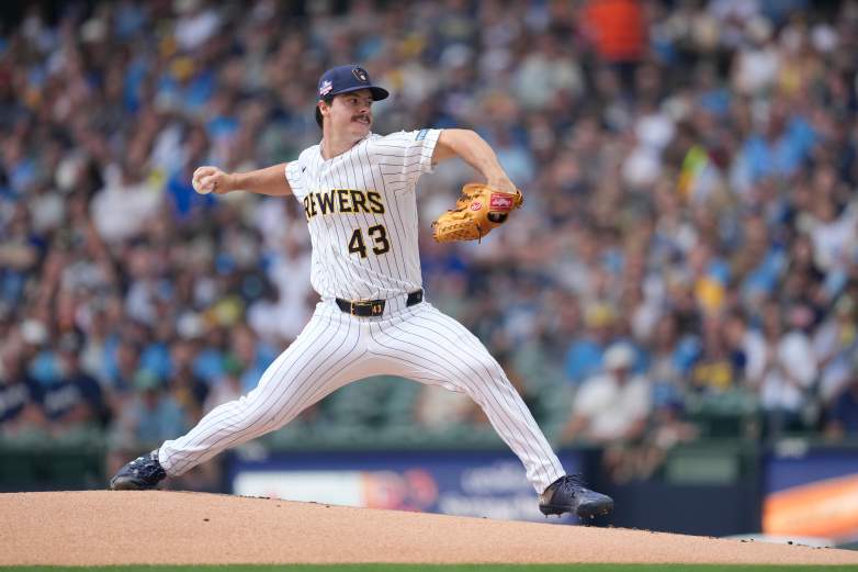 Atlanta Braves v Milwaukee Brewers