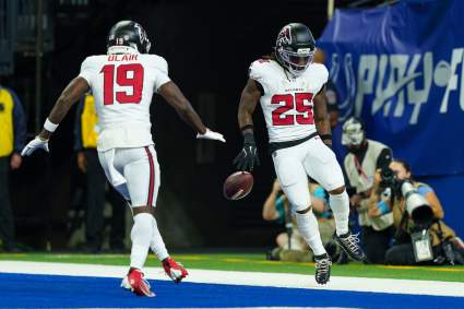 Atlanta Falcons Bring Back Running Back After Surprise Roster Cut