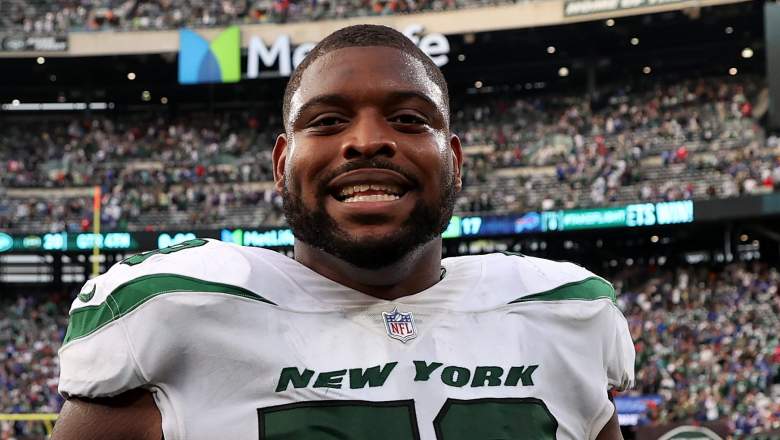 The Browns hosted guard Laken Tomlinson for a workout.