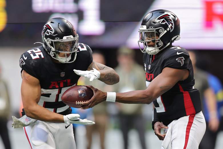 Carolina Panthers v Atlanta Falcons - NFL 2025