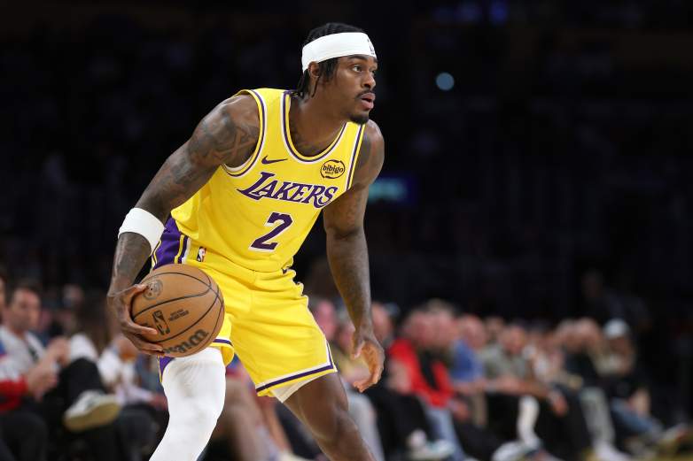 Chicago Bulls v Los Angeles Lakers