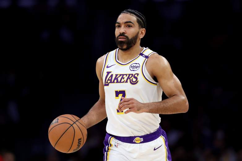 Chicago Bulls v Los Angeles Lakers