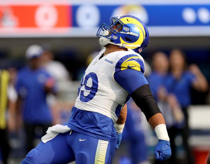 Cleveland Browns v Los Angeles Rams