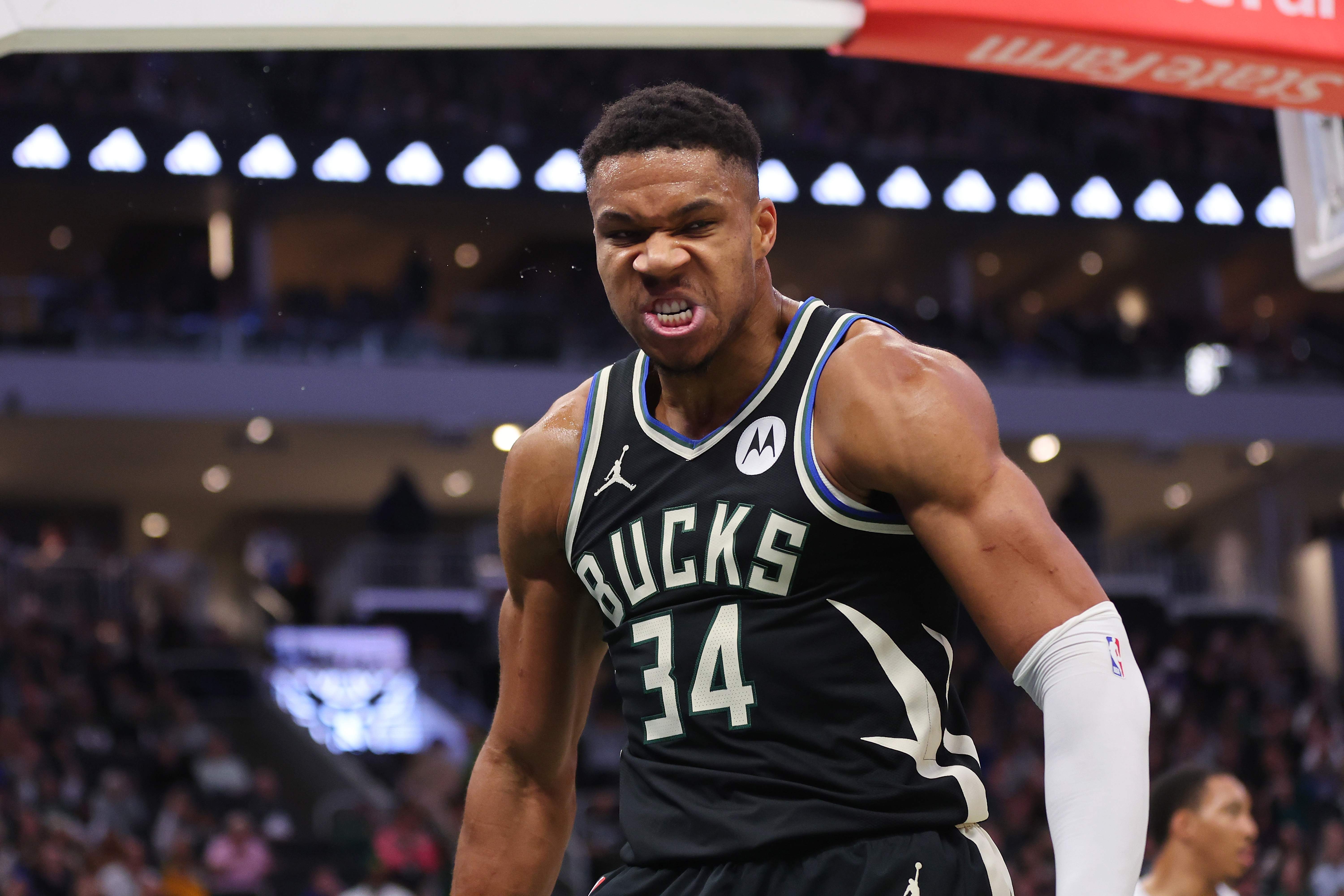 Dallas Mavericks v Milwaukee Bucks