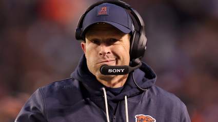 Bears Star Wide Receiver Leaves Practice With Apparent Injury