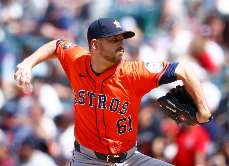 Houston Astros v Los Angeles Angels