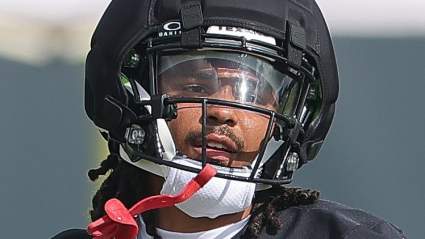 Texans Reunite With Fan Favorite: ‘All Is Well With The World’
