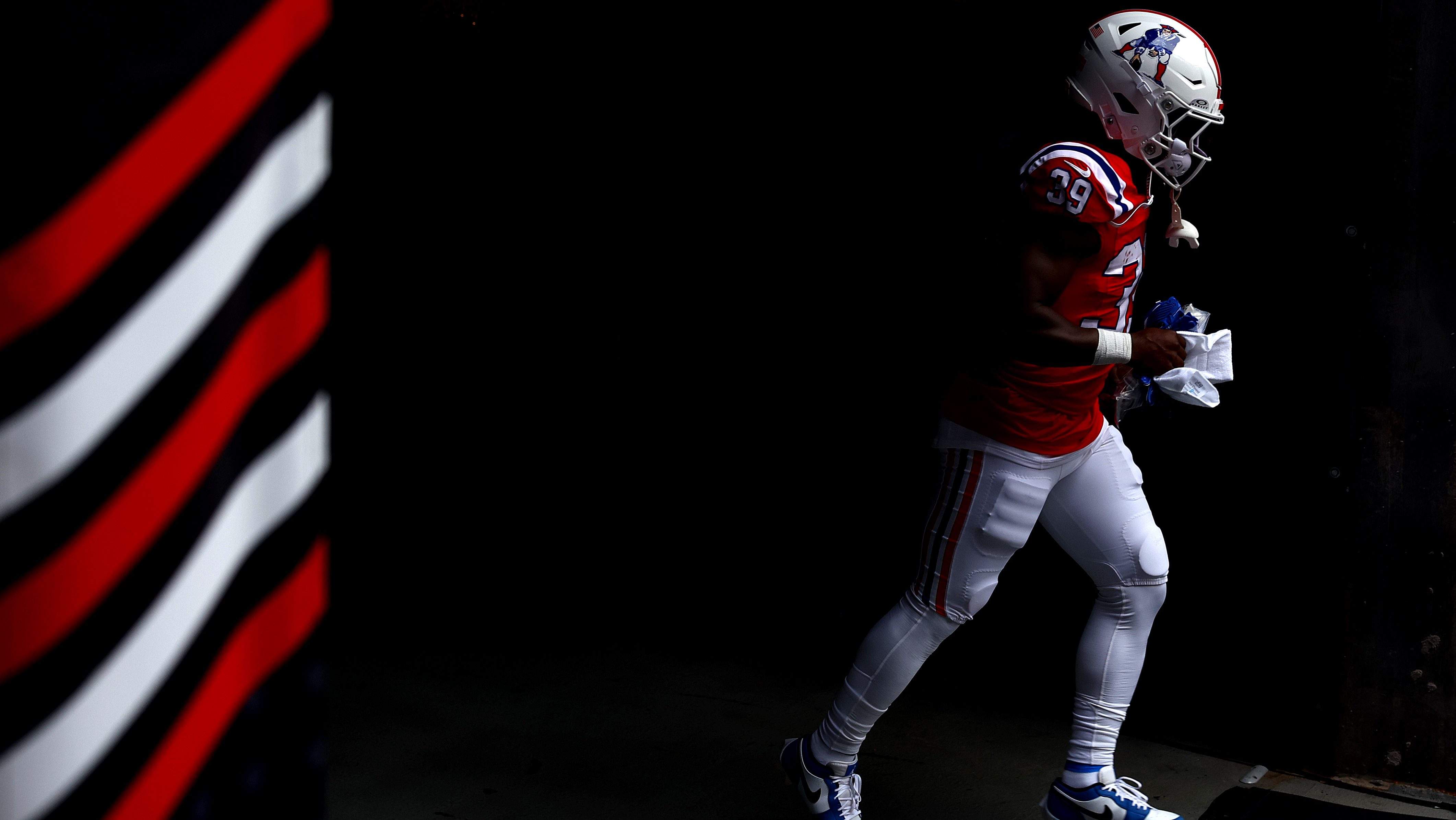 Patriots Reunite With Veteran Running Back After Unexpected Injury Move