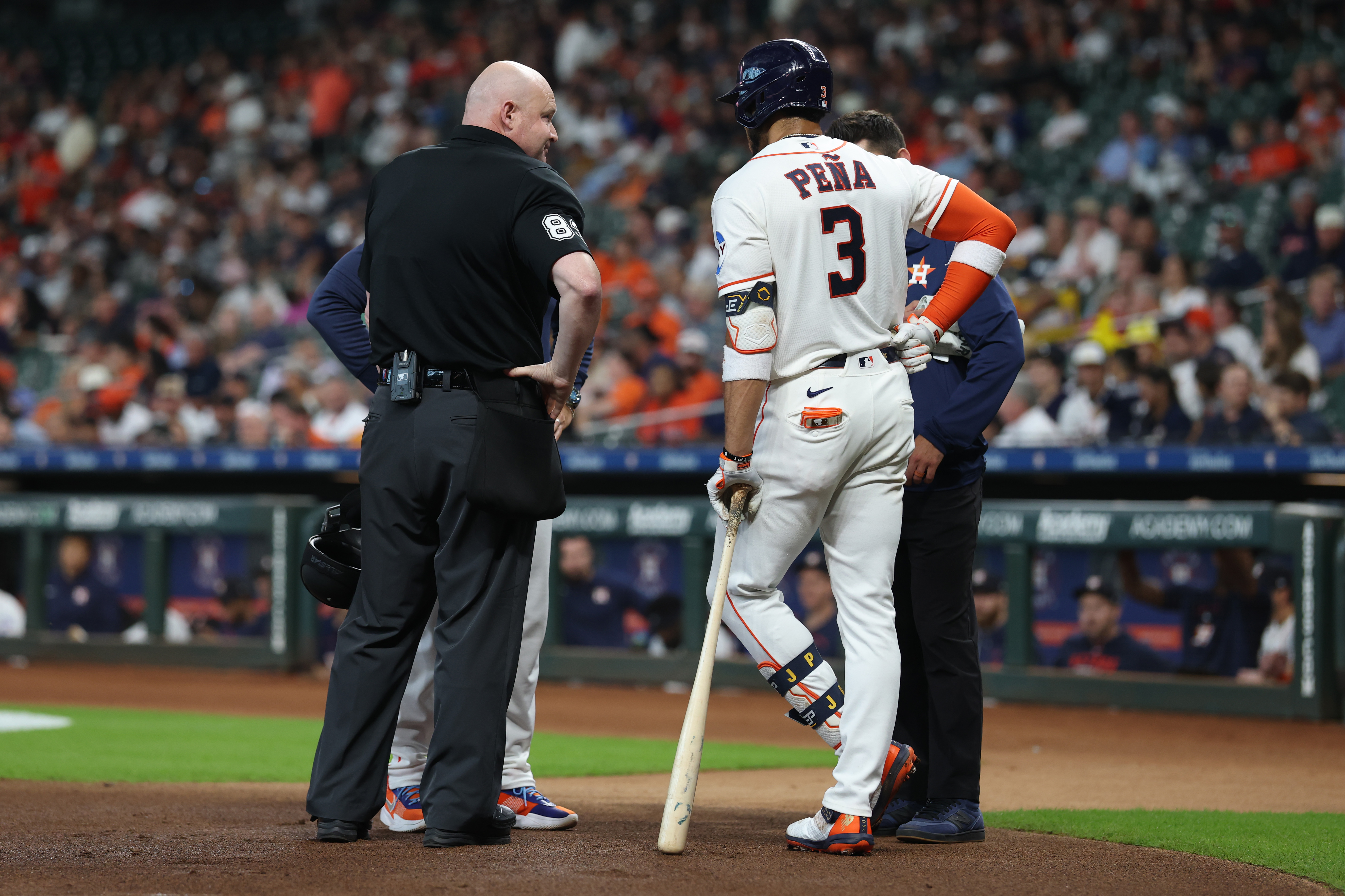 Los Angeles Angels v Houston Astros