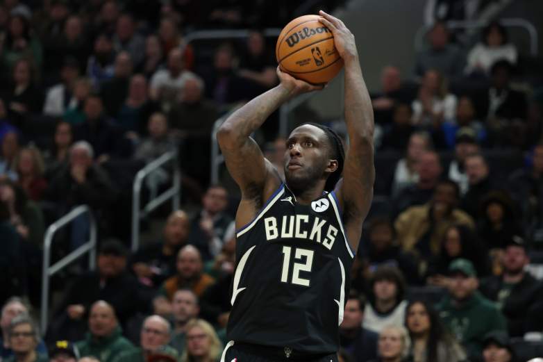 Los Angeles Clippers v Milwaukee Bucks