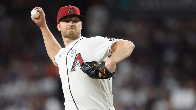 Los Angeles Dodgers v Arizona Diamondbacks