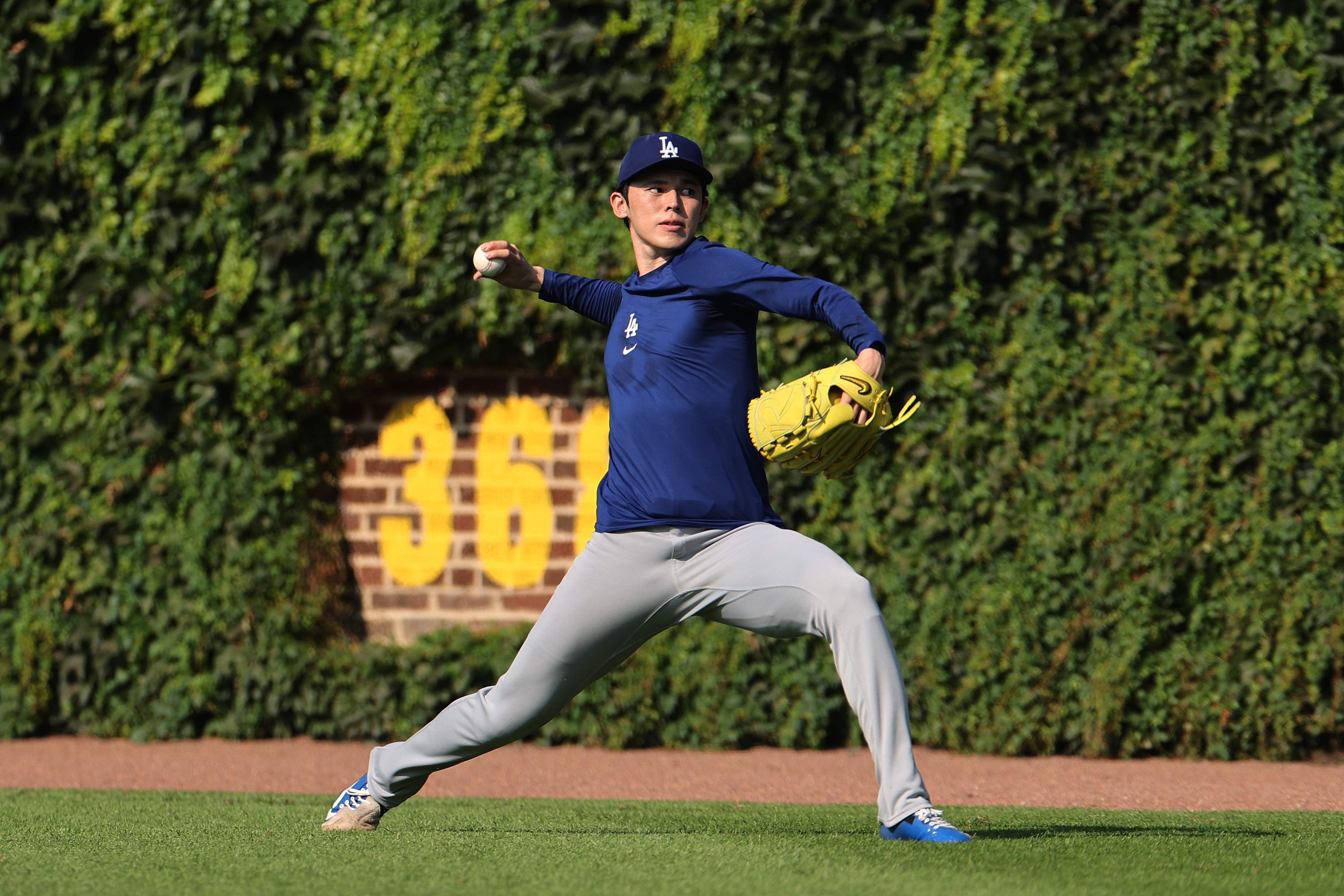 Los Angeles Dodgers v Chicago Cubs