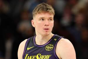Dalton Knecht #4 of the Los Angeles Lakers